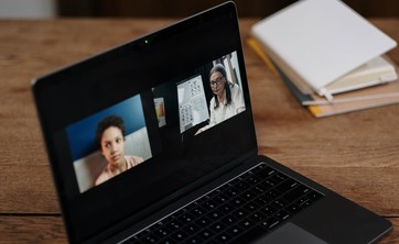 Webinarium SITPChem - W jaki sposób powłoki lakierowe reagują na bodźce zewnętrzne?"