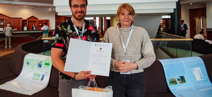 mgr inż. Bartłomiej Filip razem ze swoją Promotor prof. dr hab. inż. Dorotą Antos.