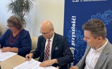 https://wch.prz.edu.pl/files/upload/5/m.kisiel@prz.edu.pl/zdjecia/patronat_gorlice/2.jpg